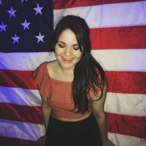 Meet your Posher, Nikki